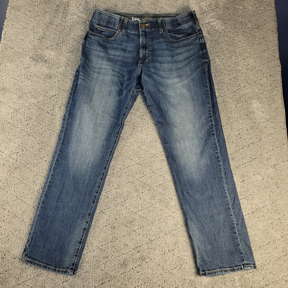 Lee Jeans Mens 36x32 Blue Extreme‎ Motion Straight Taper Whisker Stretch Denim